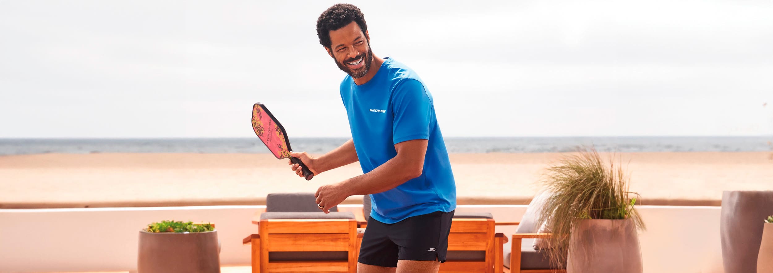 Skechers | Sports Experts - Atmosphere